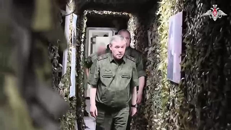  :        