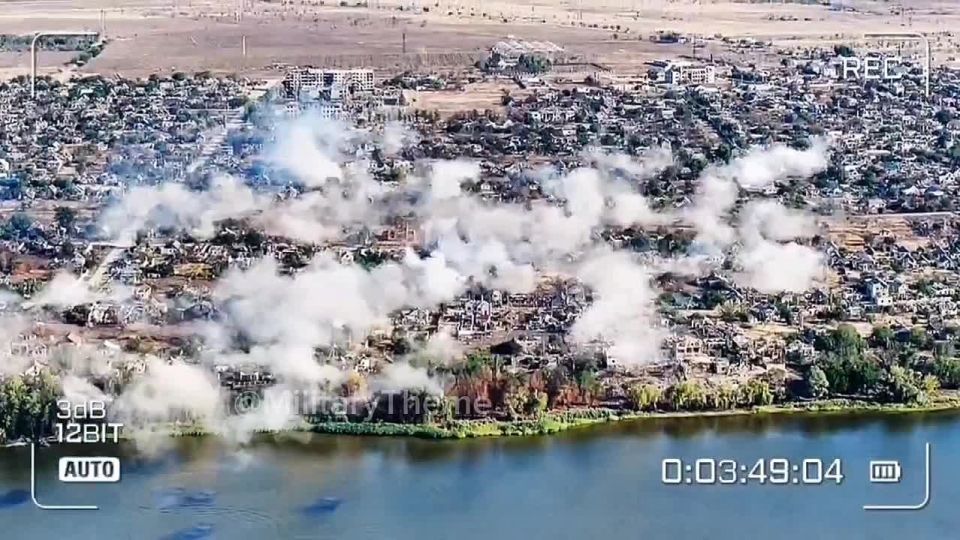 Херсонское направление.. н.п.Ольговка, Николаевка, Казацкое. Кадры нанесения массированных арт ударов по местам дислокации живой силы противника