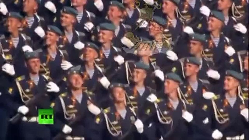 Сегодня День флага России!