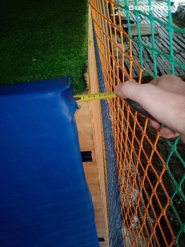 В Ленинском районе выявили нелегальную батутную арену В Ленинском районе выявили нелегальную батутную арену