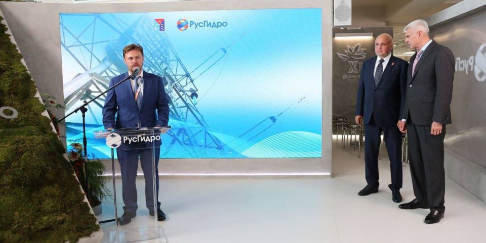 Сергей Цивилев принял участие в церемонии запуска энергообъектов в Якутии и Магаданской области Сергей Цивилев принял участие в церемонии запуска энергообъектов в Якутии и Магаданской области