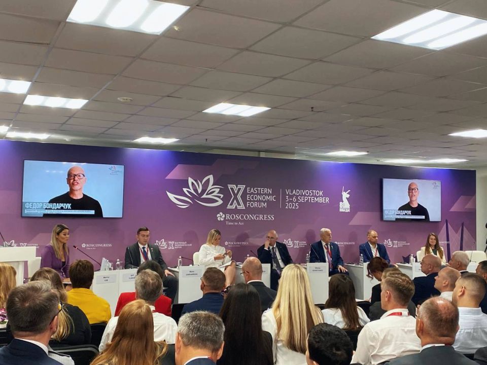 Марина Ким: Арктический информационный ледокол на воду спущен! Марина Ким: Арктический информационный ледокол на воду спущен!