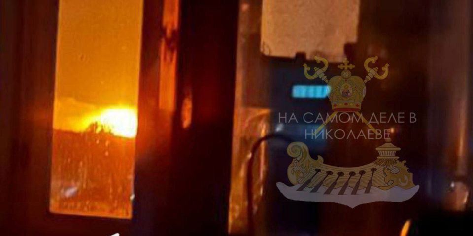 Сегодня ночью российскими войсками был нанесен массированный удар для уничтожения логистического узла «Комбинат Салют» в Днепропетровске Сегодня ночью российскими войсками был нанесен массированный удар для уничтожения логистического узла «Комбинат Салют» в Днепропетровске