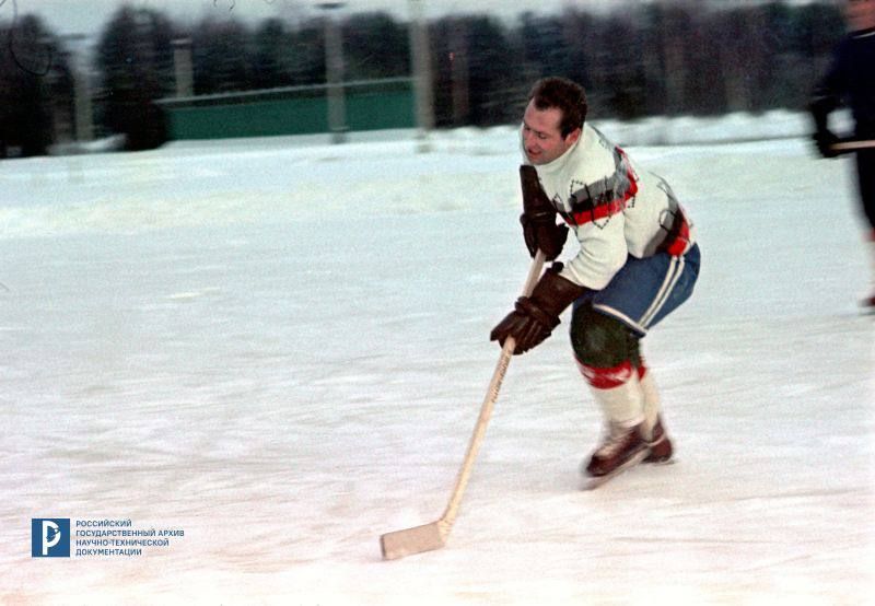 «Наши» — космический состав хоккейной команды Звёздного городка «Наши» — космический состав хоккейной команды Звёздного городка