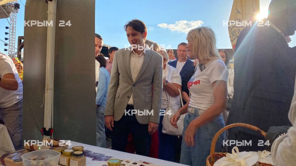 Фестиваль «Вкусно на районе» стартовал в Симферопольском районе Фестиваль «Вкусно на районе» стартовал в Симферопольском районе