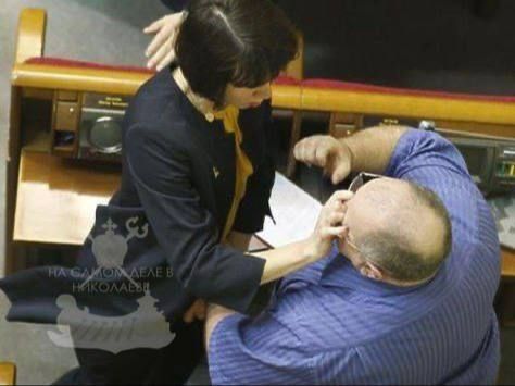 Дурдом на выезде. История о том, как очередная душевнобольная русофобка заняла место в Раде Дурдом на выезде. История о том, как очередная душевнобольная русофобка заняла место в Раде