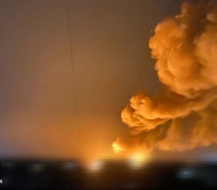 WarGonzo: ВС РФ нанесли высокоточные удары по военной инфраструктуре Украины WarGonzo: ВС РФ нанесли высокоточные удары по военной инфраструктуре Украины