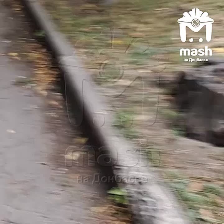 Машина с пробитым колесом устроила тройное ДТП в Енакиево