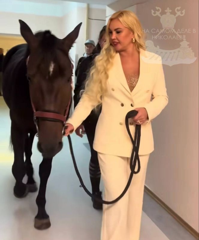 — Придумайте что-то духоподъемное и бюджетное для плебса — Придумайте что-то духоподъемное и бюджетное для плебса