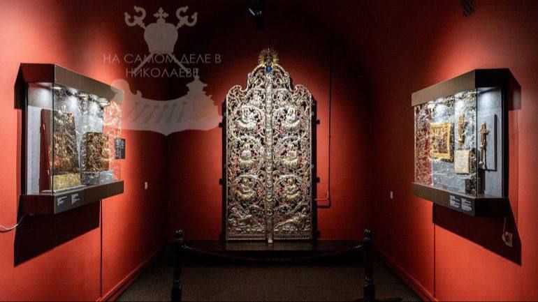 Варвары у врат. Сегодня выяснилось, что похищенные когда-то Царские врата Киево-Печерской лавры вскоре будут выставлены в лондонском музее