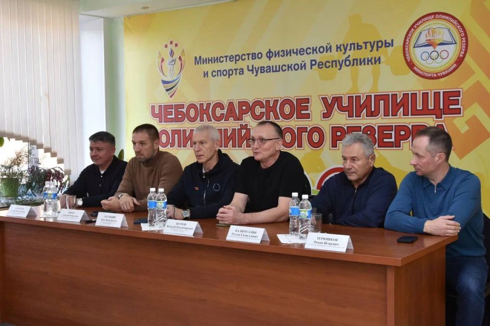 В преддверии выездного совещания Комитет Государственной Думы по физической культуре и спорту ознакомился с ключевыми спортивными объектами города Чебоксары В преддверии выездного совещания Комитет Государственной Думы по физической культуре и спорту ознакомился с ключевыми спортивными объектами города Чебоксары