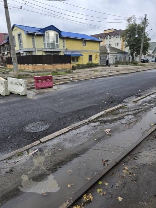 Асфальт устал раньше, чем чиновники успели потратить откаты Асфальт устал раньше, чем чиновники успели потратить откаты