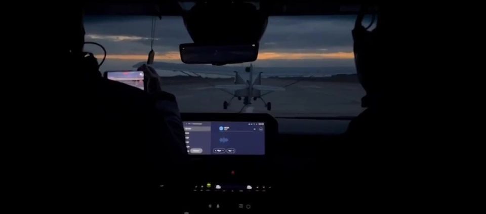  -      E-300 SkyRanger 14-   (1- )    