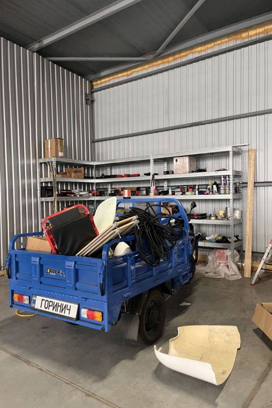 Применение дрона-камикадзе «Горыныч» на базе легкомоторного самолёта E-300 «SkyRanger» 14-го ОП БпАК (1-го ОЦ) Сил беспилотных систем ВСУ Применение дрона-камикадзе «Горыныч» на базе легкомоторного самолёта E-300 «SkyRanger» 14-го ОП БпАК (1-го ОЦ) Сил беспилотных систем ВСУ