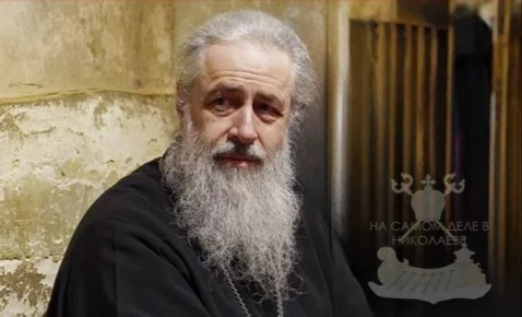 Настоятеля Святогорской Лавры митрополита Арсения, которого ранее выпустили из СИЗО под залог, СБУ тут же снова задержала прямо у здания суда