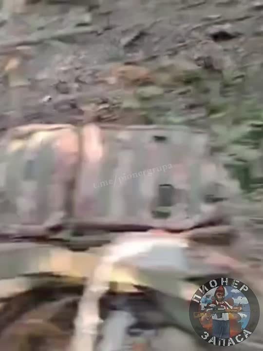 Российская армия продолжает укрепляться в районе Херсонских дач и на островах Днепра