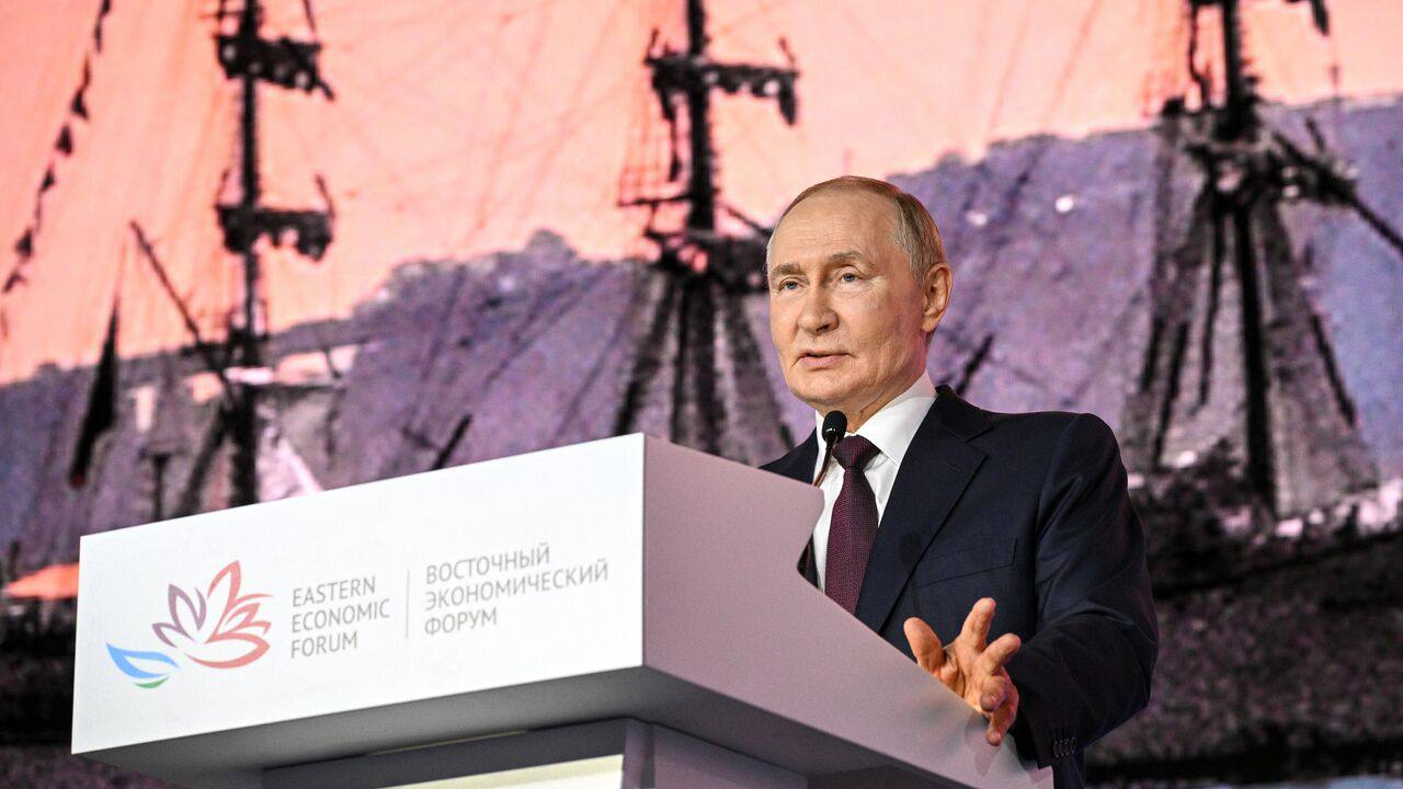 Глава Российского государства поручил подготовить предложения по развитию Восточной биржи