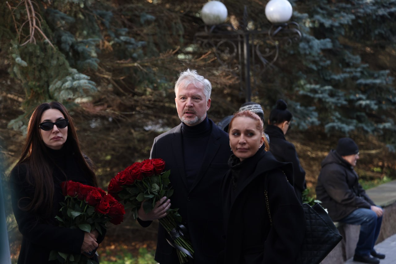 В Москве началось прощание с телеведущим Юрием Николаевым, сообщает корреспондент РБК В Москве началось прощание с телеведущим Юрием Николаевым, сообщает корреспондент РБК