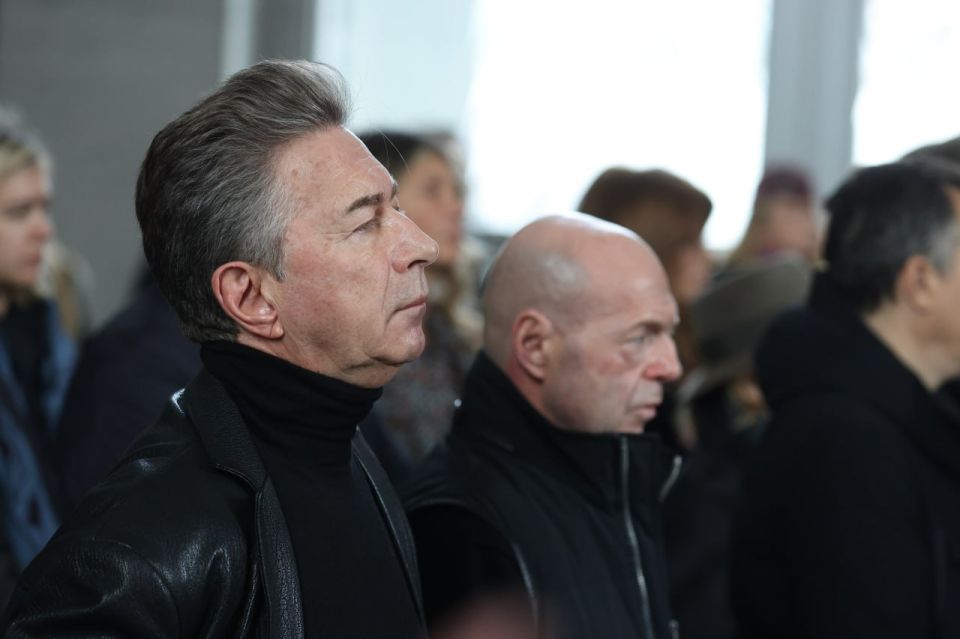 В Москве началось прощание с телеведущим Юрием Николаевым, сообщает корреспондент РБК В Москве началось прощание с телеведущим Юрием Николаевым, сообщает корреспондент РБК