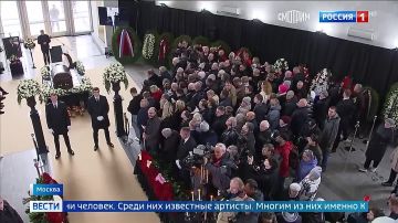 В Москве прошла церемония прощания с телеведущим Юрием Николаевым, ушедшим из жизни 4 ноября в возрасте 76 лет