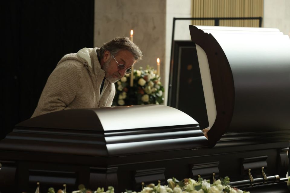 В Москве началось прощание с телеведущим Юрием Николаевым, сообщает корреспондент РБК В Москве началось прощание с телеведущим Юрием Николаевым, сообщает корреспондент РБК