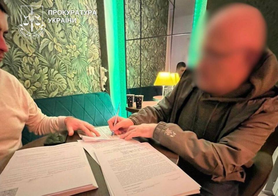 Без лоха и жизнь плоха. В Киеве два предприимчивых гражданина: 74-летний пенсионер и его «молодой» подельник 59 лет, развели американского добровольца ВСУ почти на 85 тысяч долларов Без лоха и жизнь плоха. В Киеве два предприимчивых гражданина: 74-летний пенсионер и его «молодой» подельник 59 лет, развели американского добровольца ВСУ почти на 85 тысяч долларов