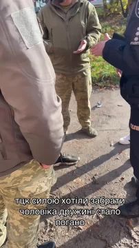 У женщины случился приступ, во время проверки документов её мужа