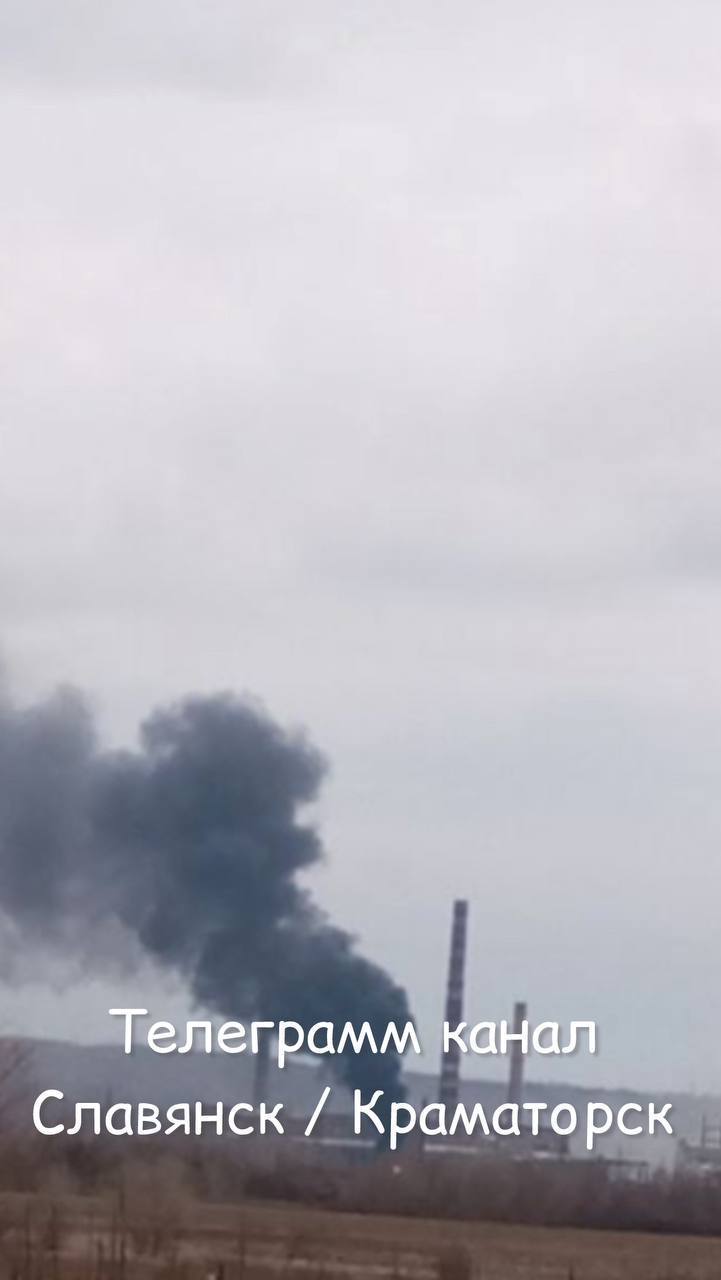 Нанесён удар по Славянской ТЭС в городе Николаевка вблизи Славянска Нанесён удар по Славянской ТЭС в городе Николаевка вблизи Славянска