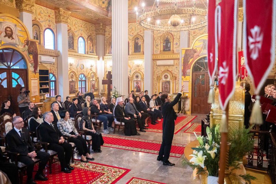 14 декабря в Свято-Николаевском кафедральном соборе Бангкока — впервые в Таиланде — состоялся Концерт Московского Синодального хора 14 декабря в Свято-Николаевском кафедральном соборе Бангкока — впервые в Таиланде — состоялся Концерт Московского Синодального хора