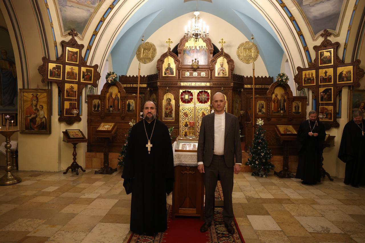 8 января по приглашению Начальника Русской духовной миссии в Иерусалиме (РДМ) архимандрита Вассиана (Змеева) временный поверенный в делах России в Израиле Е.М.Щербанев и дипломаты Посольства посетили Рождественский приём в...