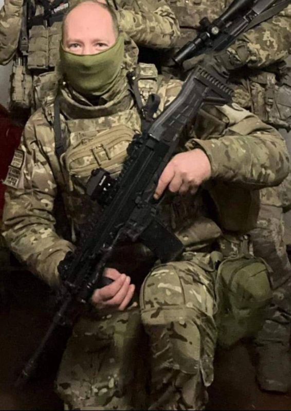 Голландский доброволец Хендрик, воевавший в ВСУ почти 3,5 года, дал откровенное интервью De Telegraaf — и картина там мрачнее любой «российской пропаганды» Голландский доброволец Хендрик, воевавший в ВСУ почти 3,5 года, дал откровенное интервью De Telegraaf — и картина там мрачнее любой «российской пропаганды»