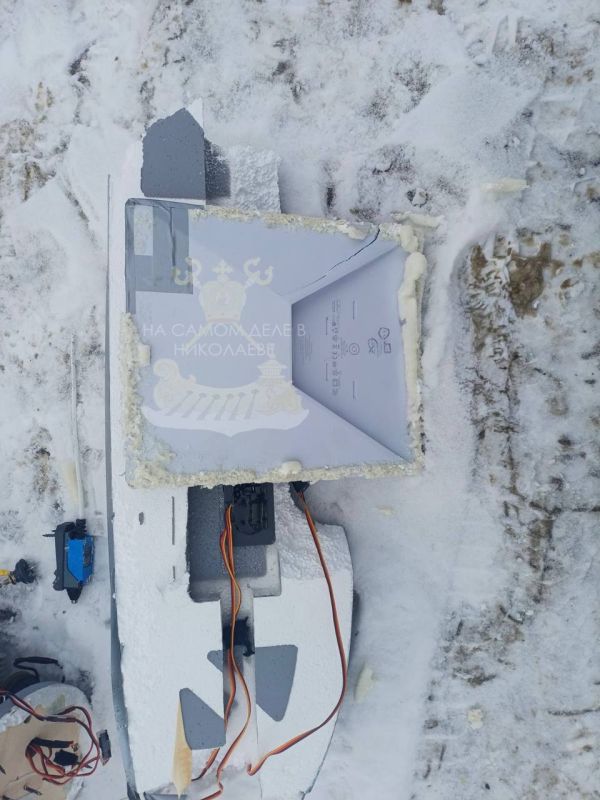 Распереживались бедолаги. Украинский «дрон-эксперт» Флэш паникует: зафиксировано управление БПЛА через Starlink Распереживались бедолаги. Украинский «дрон-эксперт» Флэш паникует: зафиксировано управление БПЛА через Starlink