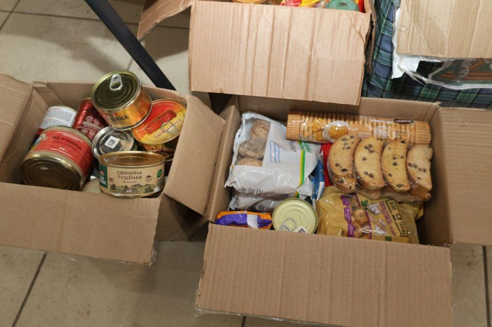 ЛУГАНСКИЕ СПРАВЕДЛИВОРОССЫ ПРОВЕДАЛИ БОЙЦА В ГОСПИТАЛЕ ЛУГАНСКИЕ СПРАВЕДЛИВОРОССЫ ПРОВЕДАЛИ БОЙЦА В ГОСПИТАЛЕ