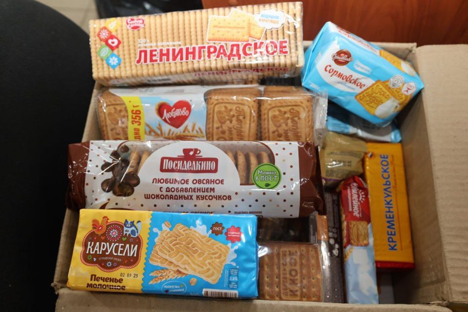 ЛУГАНСКИЕ СПРАВЕДЛИВОРОССЫ ПРОВЕДАЛИ БОЙЦА В ГОСПИТАЛЕ ЛУГАНСКИЕ СПРАВЕДЛИВОРОССЫ ПРОВЕДАЛИ БОЙЦА В ГОСПИТАЛЕ