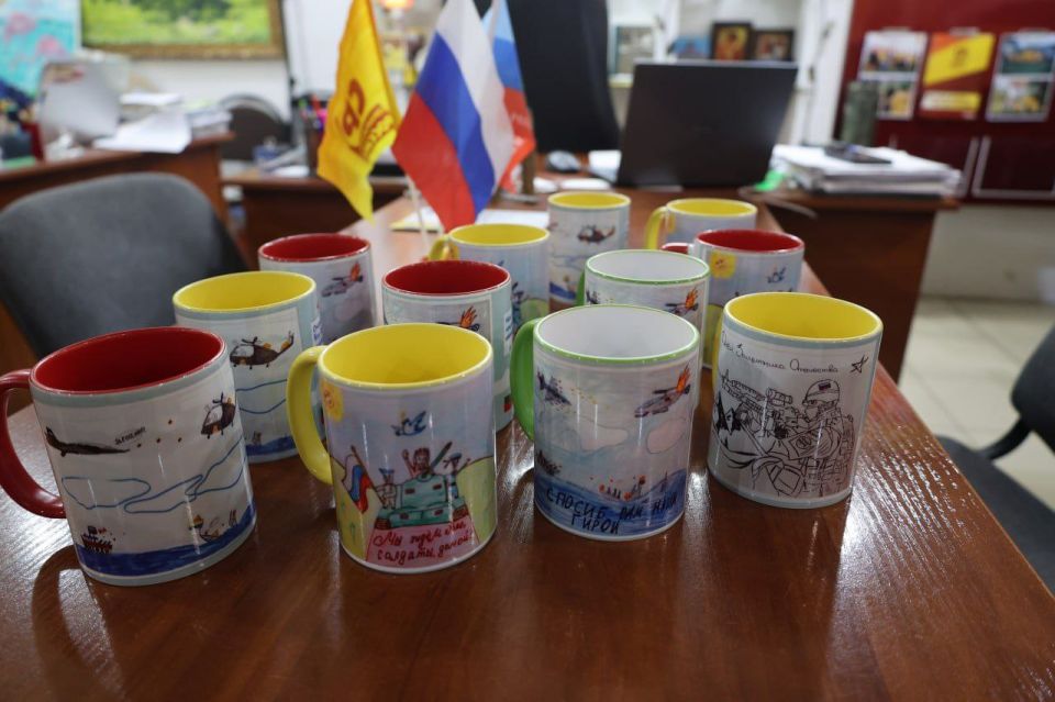 ЛУГАНСКИЕ СПРАВЕДЛИВОРОССЫ ПРОВЕДАЛИ БОЙЦА В ГОСПИТАЛЕ ЛУГАНСКИЕ СПРАВЕДЛИВОРОССЫ ПРОВЕДАЛИ БОЙЦА В ГОСПИТАЛЕ