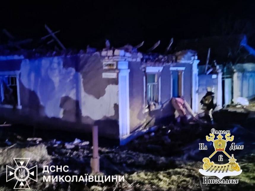 Николаевские СМИ публикуют фото «ночной атаки по Николаеву» Николаевские СМИ публикуют фото «ночной атаки по Николаеву»