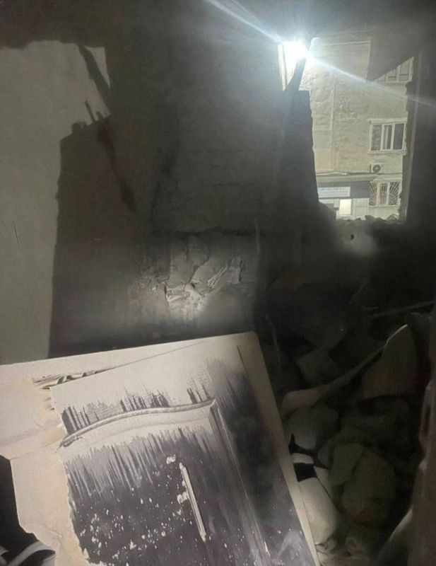 Взрыв в Днепре!. Очередной взрыв возле одного из райотделов полиции в Днепре, здание частично разрушено