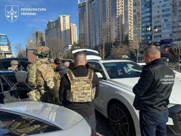 Одесские ТЦК за тысячу долларов продавали должности своих титушек