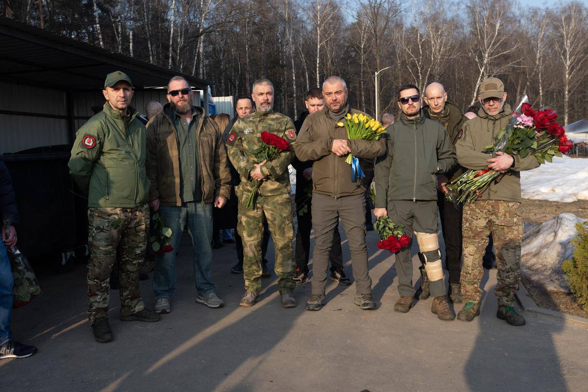 Простились с Женей Николаевым Простились с Женей Николаевым