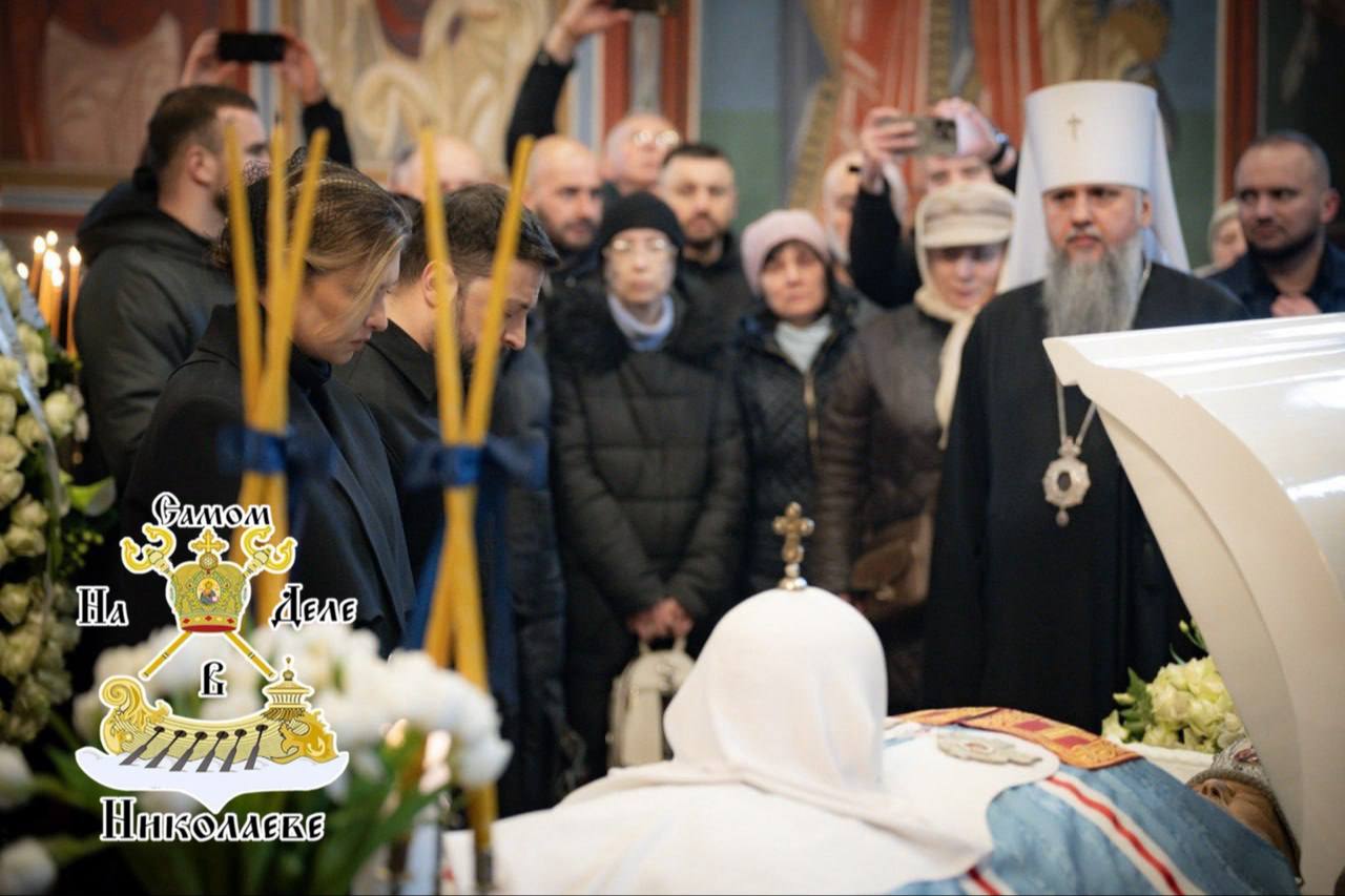 Закономерный итог раскольников — ПЦУшники похитили тело скончавшегося вчера Филарета и не допускают к нему «духовенство» УПЦ Киевского патриархата Закономерный итог раскольников — ПЦУшники похитили тело скончавшегося вчера Филарета и не допускают к нему «духовенство» УПЦ Киевского патриархата