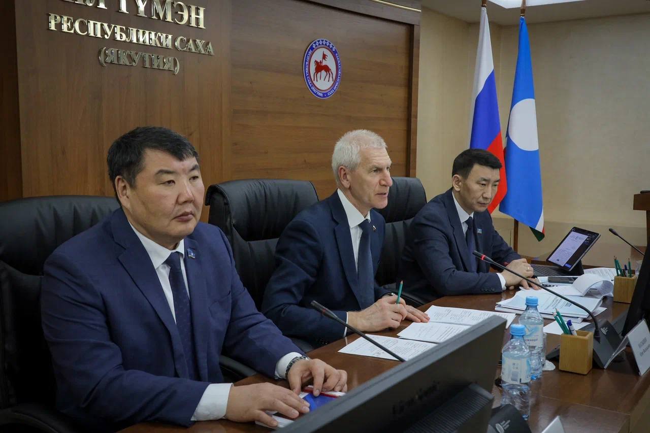 Стратегическая сессия Комитета Государственной Думы по физической культуре и спорту - Дальневосточный федеральный округ задаёт вектор Стратегическая сессия Комитета Государственной Думы по физической культуре и спорту - Дальневосточный федеральный округ задаёт вектор