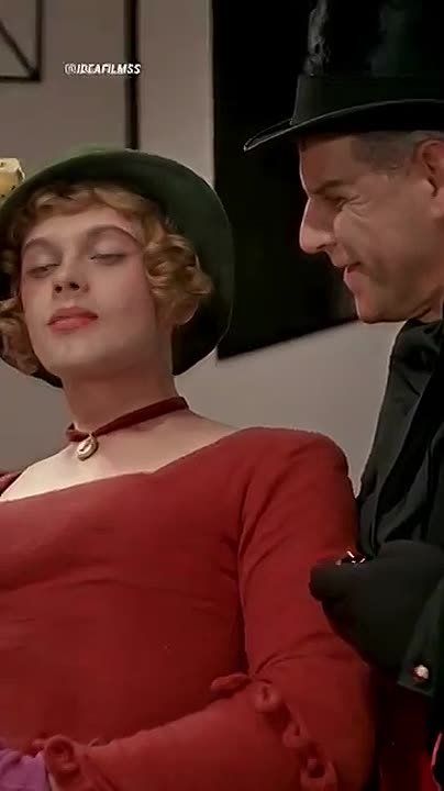 Викторина «Угадай фильм». «Что это у вас с голосом?» Продолжаем #Угадай_фильм ПОДПИСАТЬСЯ