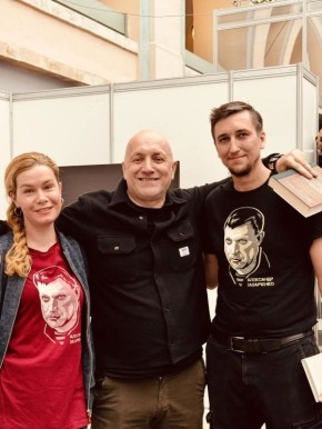 На книжной ярмарке Нонфикшн повидались с нашим Командиром