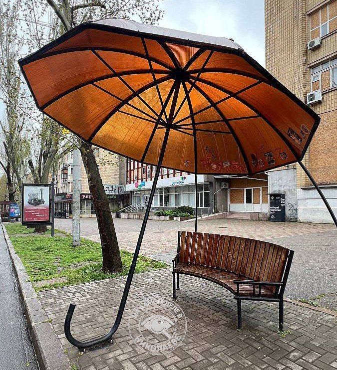 В Николаеве «обновили» скамейки, просто переместив их из одного района в другой В Николаеве «обновили» скамейки, просто переместив их из одного района в другой