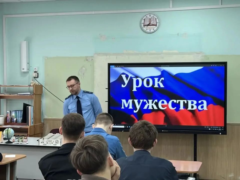 Работники Дальневосточной транспортной прокуратуры присоединились к торжественным мероприятиям, посвященным Дню Победы Работники Дальневосточной транспортной прокуратуры присоединились к торжественным мероприятиям, посвященным Дню Победы