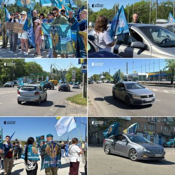 В Николаеве состоялся автопробег ко Дню морской пехоты