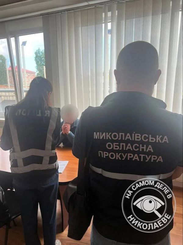 В Николаеве нашли «страшного коррупционера» на 800 тысяч гривен В Николаеве нашли «страшного коррупционера» на 800 тысяч гривен