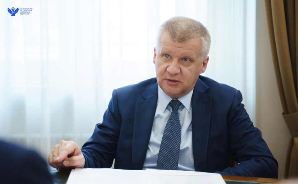 В Москве прошла рабочая встреча замминистра просвещения РФ Андрея Николаева и главы Мордовии Артёма Здунова В Москве прошла рабочая встреча замминистра просвещения РФ Андрея Николаева и главы Мордовии Артёма Здунова