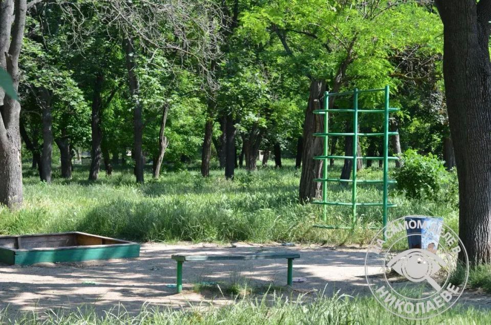 Парк «Юность» в Николаеве продолжает оставаться наглядным памятником украинской независимости Парк «Юность» в Николаеве продолжает оставаться наглядным памятником украинской независимости