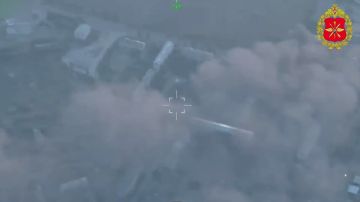 Удары дронов-камикадзе «Герань-4 сикер» по логистическому терминалу и АЗС в Снигирёвке Николаевской области, локомотиву в Славном Кировоградской области и газохранилищу в Запорожье